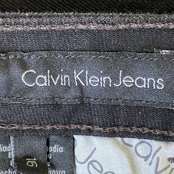 CALVIN KLEIN Jeans Shape Black Jean NWT - Picture 2 of 8